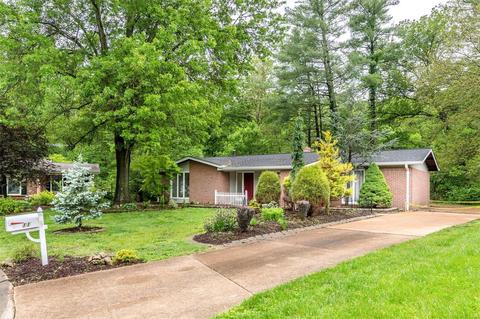 11 Summersweet Ln, Ballwin, MO 63011 photo 3