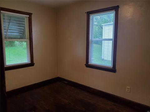 269 S Barat, Ferguson, MO 63135 photo 6