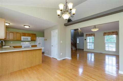 50 Spring Borough Ct, O'fallon, MO 63368 photo 8