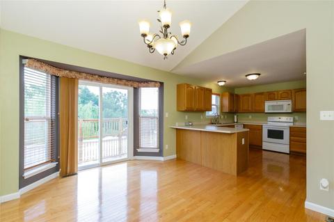 50 Spring Borough Ct, O'fallon, MO 63368 photo 6