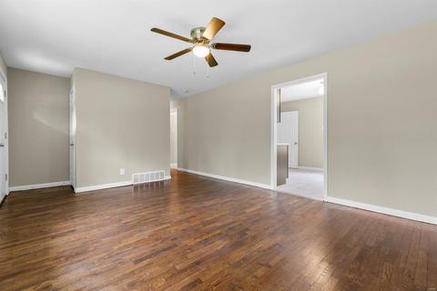 1349 Marsh Ave, Ellisville, MO 63011 photo 4