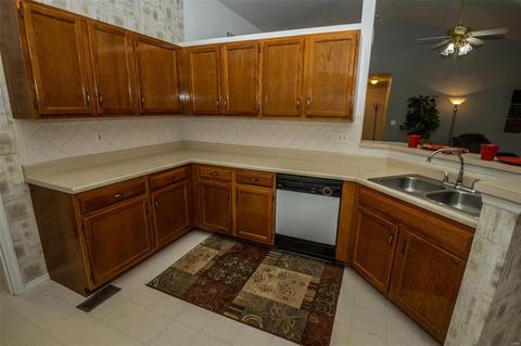 144 Royallmanor, O'fallon, MO 63368 photo 11
