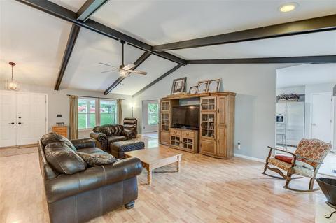 751 Weidman Rd, Ballwin, MO 63011 photo 3