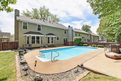 1049 Columbard Dr, Ballwin, MO 63021 photo 25