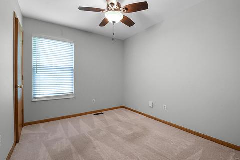 1049 Columbard Dr, Ballwin, MO 63021 photo 15