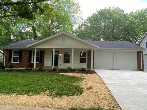 882 Totem Woods, Manchester, MO 63021 photo 2
