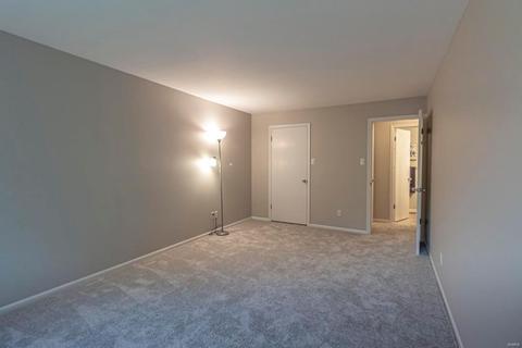 609 Pine Ridge Trails Ct #104, Ballwin, MO 63021 photo 15