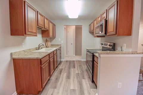 609 Pine Ridge Trails Ct #104, Ballwin, MO 63021 photo 9