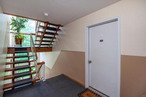 609 Pine Ridge Trails Ct #104, Ballwin, MO 63021 photo 3