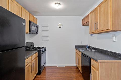 3513 Dixie Dr, Saint Ann, MO 63074 photo 7