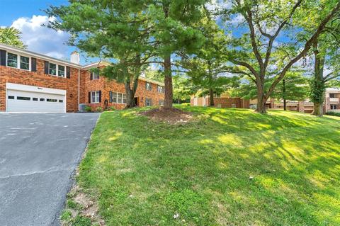 983 Claytonbrook, Ballwin, MO 63011 photo 1