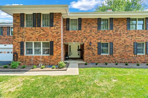 983 Claytonbrook, Ballwin, MO 63011 photo 3