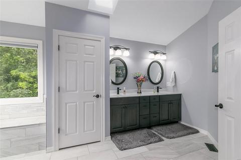 1427 Carriage Brg, Ballwin, MO 63021 photo 25