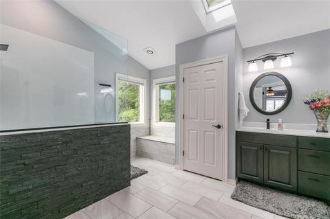 1427 Carriage Brg, Ballwin, MO 63021 photo 24