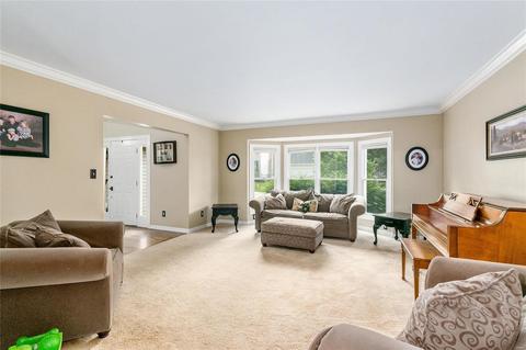 1427 Carriage Brg, Ballwin, MO 63021 photo 8