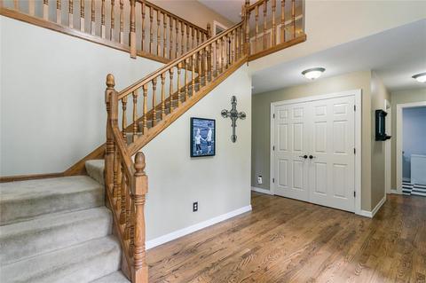 1427 Carriage Brg, Ballwin, MO 63021 photo 5