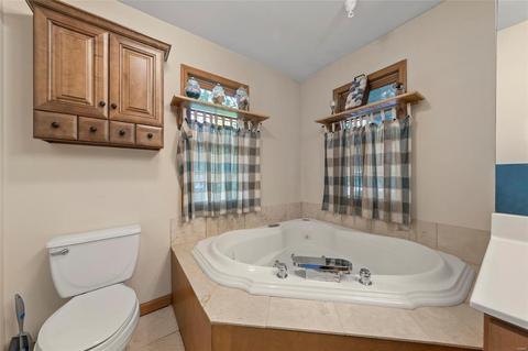 208 Lark Hill Ln, Ballwin, MO 63021 photo 17