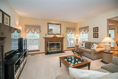 802 Castle Forest Ct, Ballwin, MO 63021 photo 7