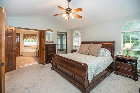 802 Castle Forest Ct, Ballwin, MO 63021 photo 16