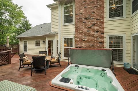 802 Castle Forest Ct, Ballwin, MO 63021 photo 35