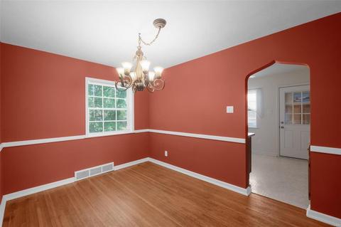 3635 Marshall Ave, Saint Louis, MO 63114 photo 8