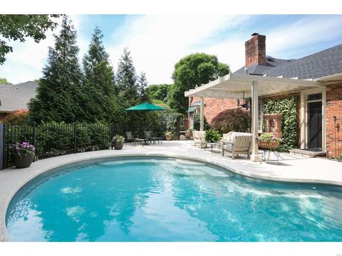 9 Upper Price Rd, Saint Louis, MO 63132 photo 3