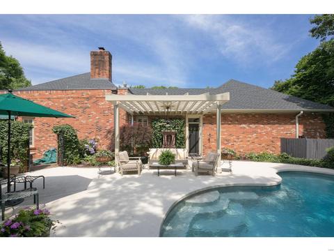 9 Upper Price Rd, Saint Louis, MO 63132 photo 4
