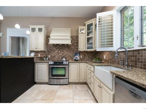 9 Upper Price Rd, Saint Louis, MO 63132 photo 32