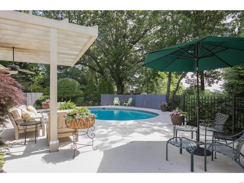 9 Upper Price Rd, Saint Louis, MO 63132 photo 7