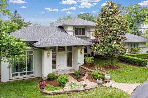 12 Dielman Rd, Ladue, MO 63124 photo 1