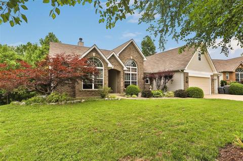 740 Longfellow Cir, O'fallon, MO 63366 photo 2