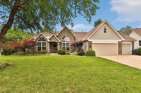 740 Longfellow Cir, O'fallon, MO 63366 photo 1