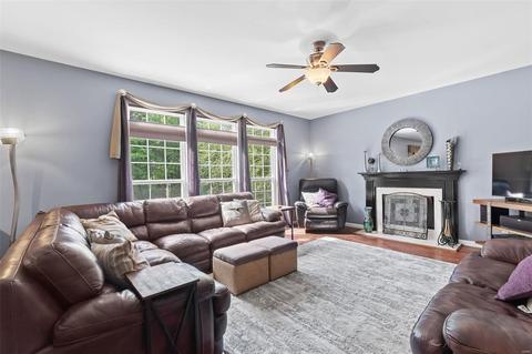 615 Remmick Stables, O'fallon, MO 63368 photo 17