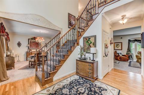 728 Castle Ridge Dr, Ballwin, MO 63021 photo 2