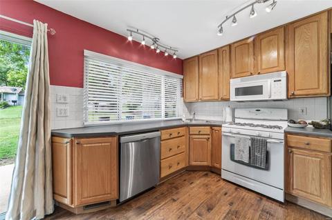 508 Arborwood Dr, Ballwin, MO 63021 photo 10