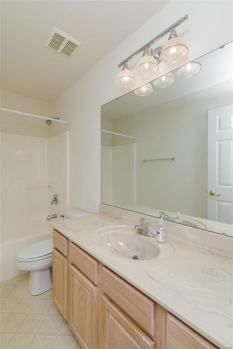621 W Falls Ct, O'fallon, MO 63368 photo 23
