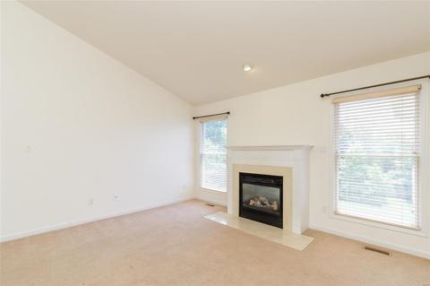 621 W Falls Ct, O'fallon, MO 63368 photo 4