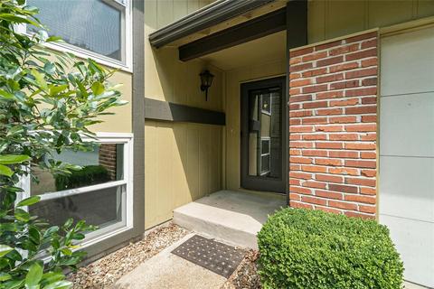 14 Rainfield Ct, Ballwin, MO 63021 photo 3