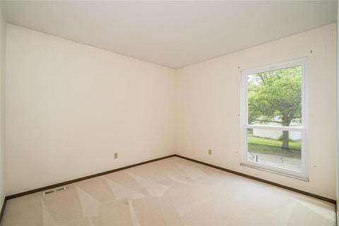 14 Rainfield Ct, Ballwin, MO 63021 photo 16