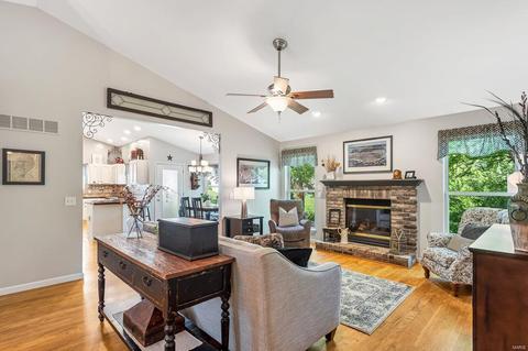 145 Park Ridge Dr, O'fallon, MO 63366 photo 4