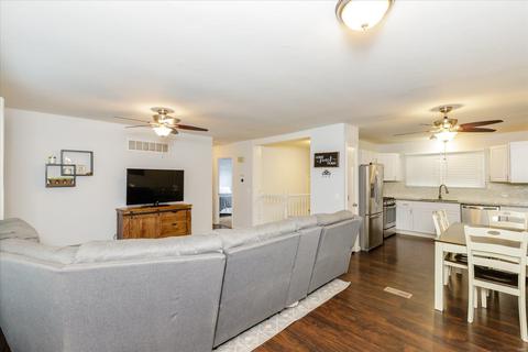 2402 Brookfield Ln, O'fallon, MO 63368 photo 8