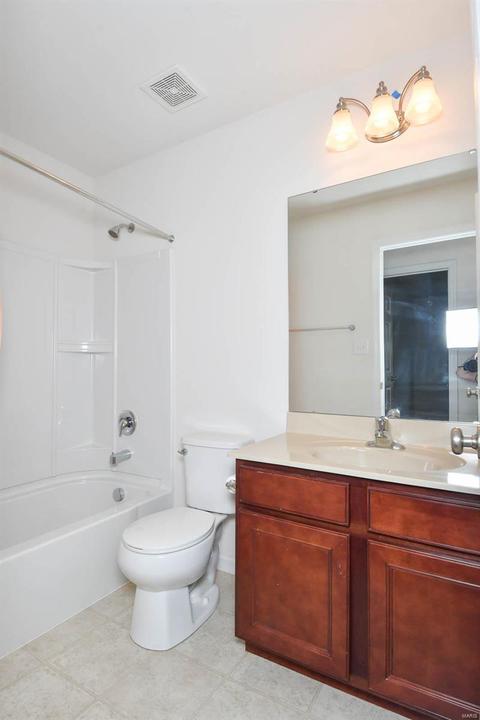 3077 Arbor Station Ct, Ballwin, MO 63021 photo 24