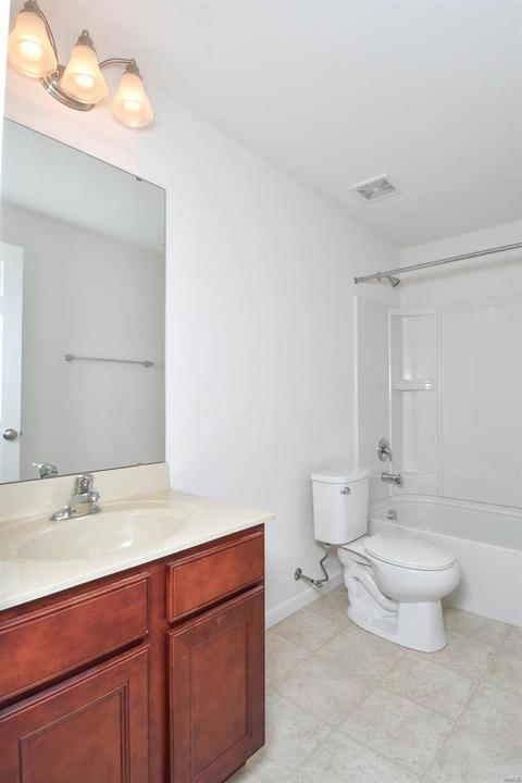 3077 Arbor Station Ct, Ballwin, MO 63021 photo 41