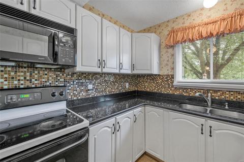 592 Arblay Pl, Manchester, MO 63011 photo 12