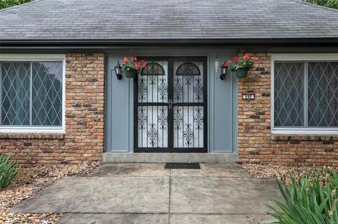592 Arblay Pl, Manchester, MO 63011 photo 3