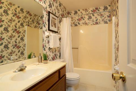 1015 Oak Glen Cir, Ballwin, MO 63021 photo 15