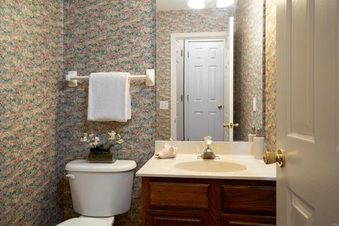 1015 Oak Glen Cir, Ballwin, MO 63021 photo 10