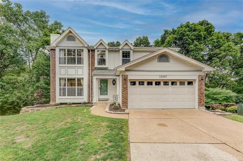 1597 Greenfield Crossing Ct, Ballwin, MO 63021 photo 1