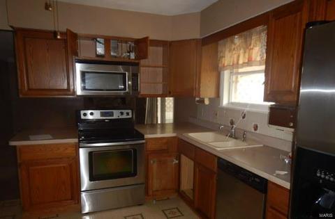 33 Olde Forge Dr, Saint Charles, MO 63301 photo 5