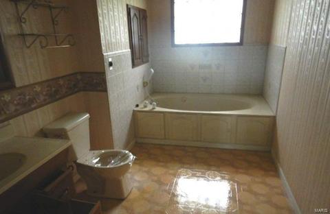 33 Olde Forge Dr, Saint Charles, MO 63301 photo 7